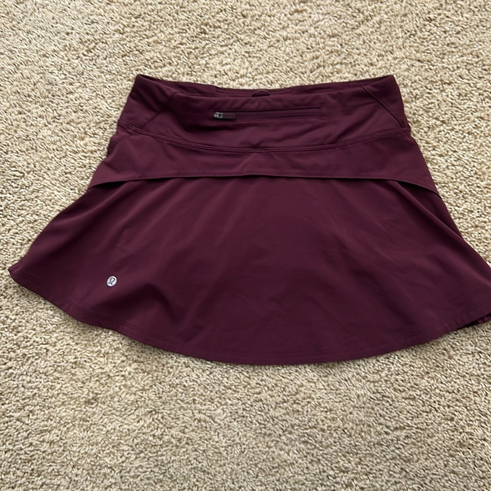Lululemon off the pleats skirt